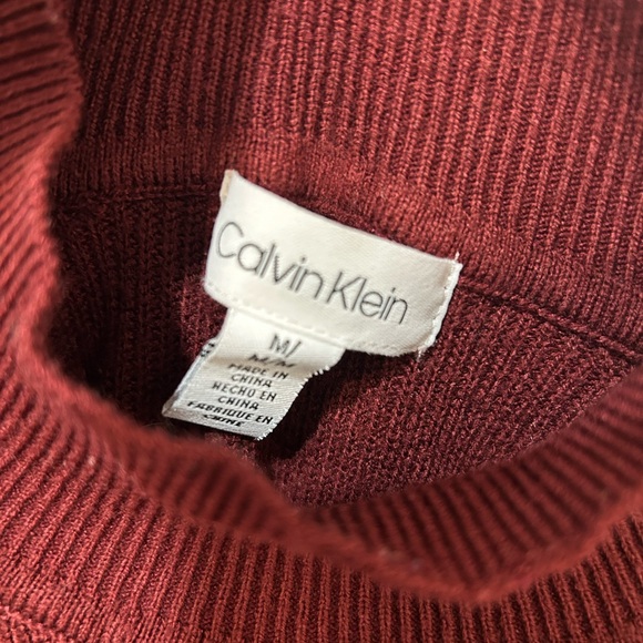 Calvin Klein Turtleneck - Picture 3 of 3